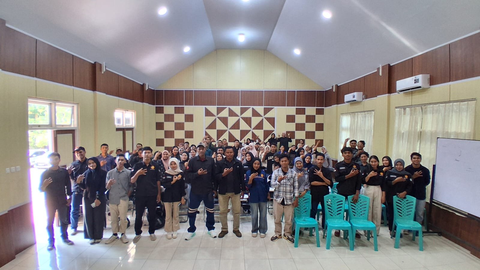 Prodi Teknik Pertambangan dan HMTP Mengadakan Sharing Session